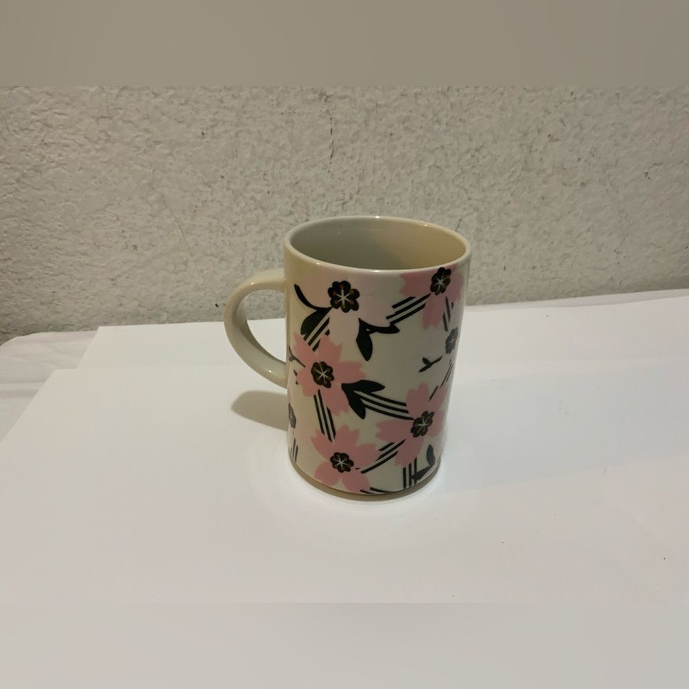 Starbucks Sakura Cherry Blossom Coffee Cup Mug 2017 12 oz Pink and Off White